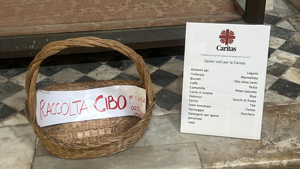 Raccolta di generi di prima necessità nella parrocchia Cattedrale Duomo di Massa in collaborazione con la Caritas