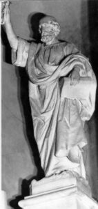 Statua raffigurante S. Pietro nel Duomo di Massa